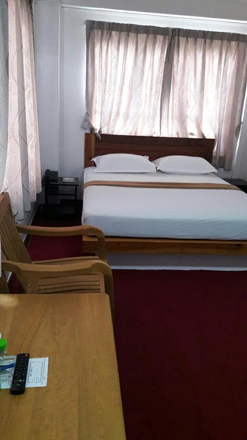 Venus Star Hotel Yangon Eksteriør bilde